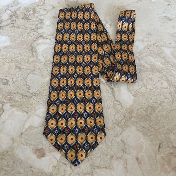 Vintage Christian Dior 100% Silk Tie - Picture 4 of 7